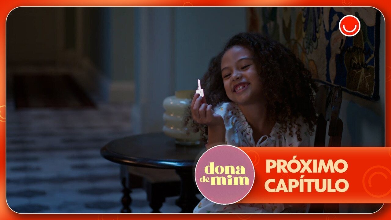 Dona de Mim: Sofia tranca Leo e Samuel, e os dois dormem juntos no banheiro