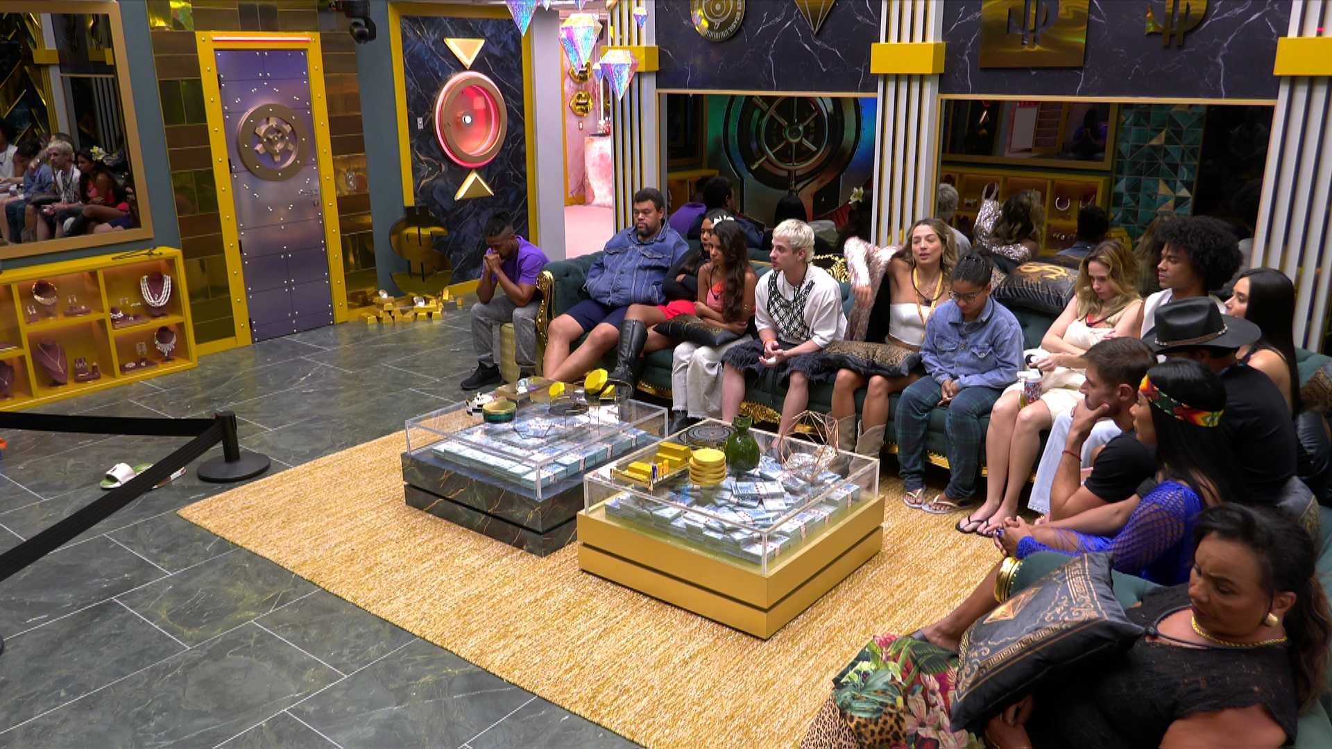 Cartola BBB: entenda a pontuação dos participantes que não estão no Paredão Falso