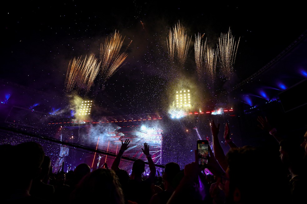 Fogos encerram o show de Ivete — Foto: Victor Chapetta - Agnews