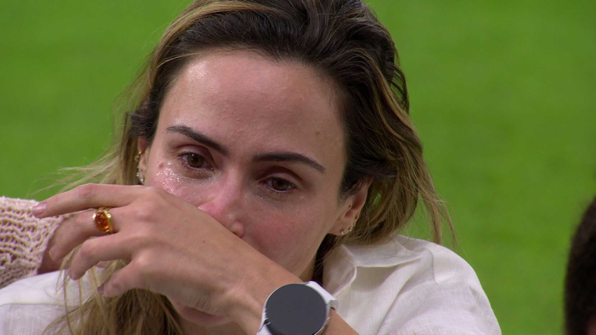 Após Eliminação de Leandro Boneco, Ana Paula Renault conta para Milena: 'Meu pai morreu'