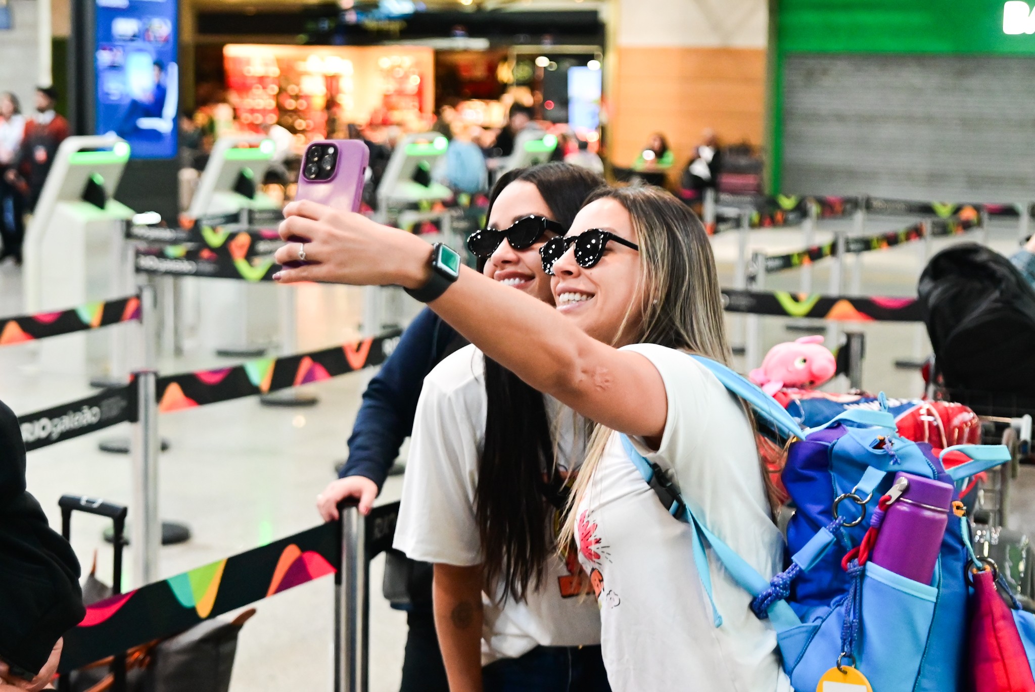 Renata e eva, do BBB 25, embarcam para Fortaleza