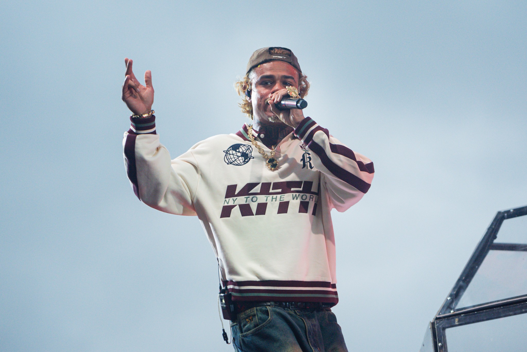 Fã pede show de Mc Cabelinho em caso de vitória da Viradouro e cantor responde: 'Eu faço'