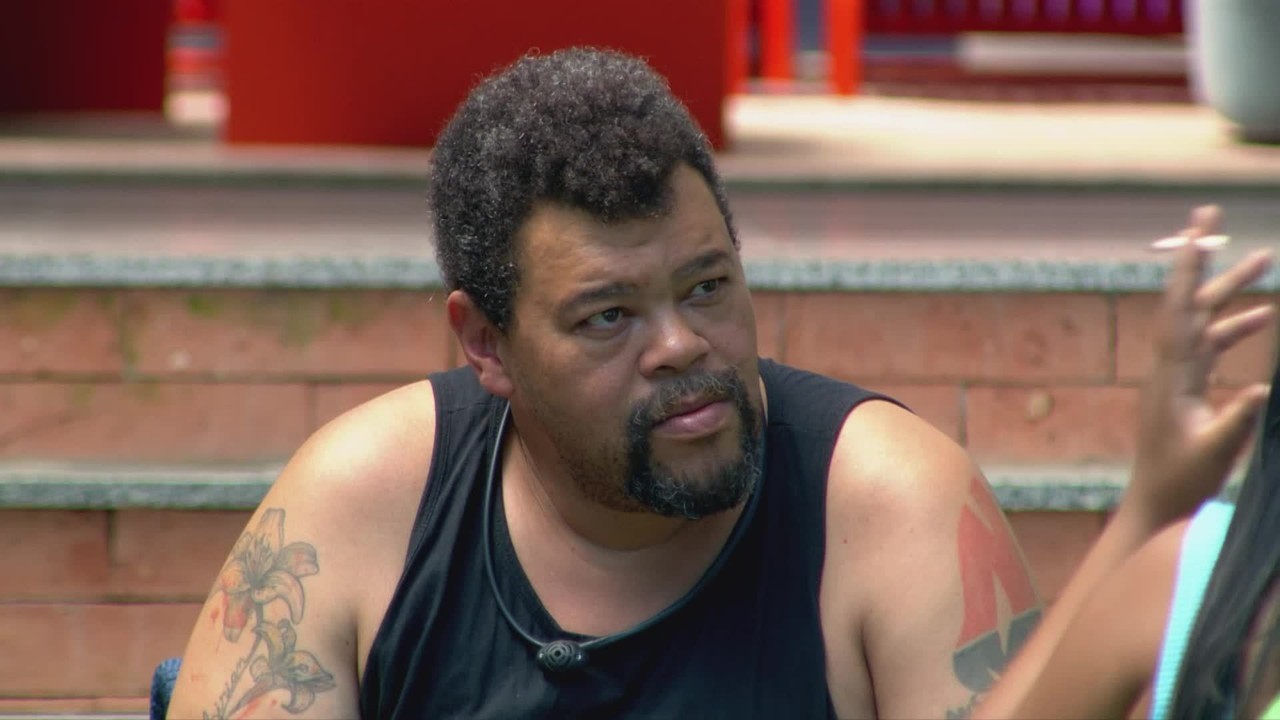 Babu Santana critica Milena no BBB 26: 'Uma coisa é ser solicita, outra é ser invasiva'