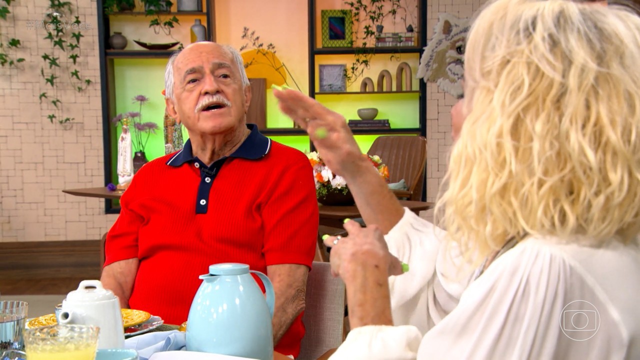 Aos 93 anos, Ary Fontoura dá conselho sobre longevidade: 'Estou assim porque tenho me ajudado bastante'