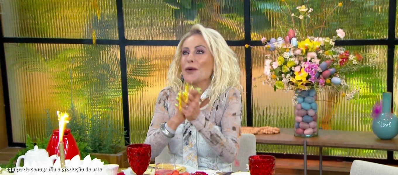 Roberto Carlos faz ligação surpresa para Ana Maria Braga ao vivo e a parabeniza pelo aniversário