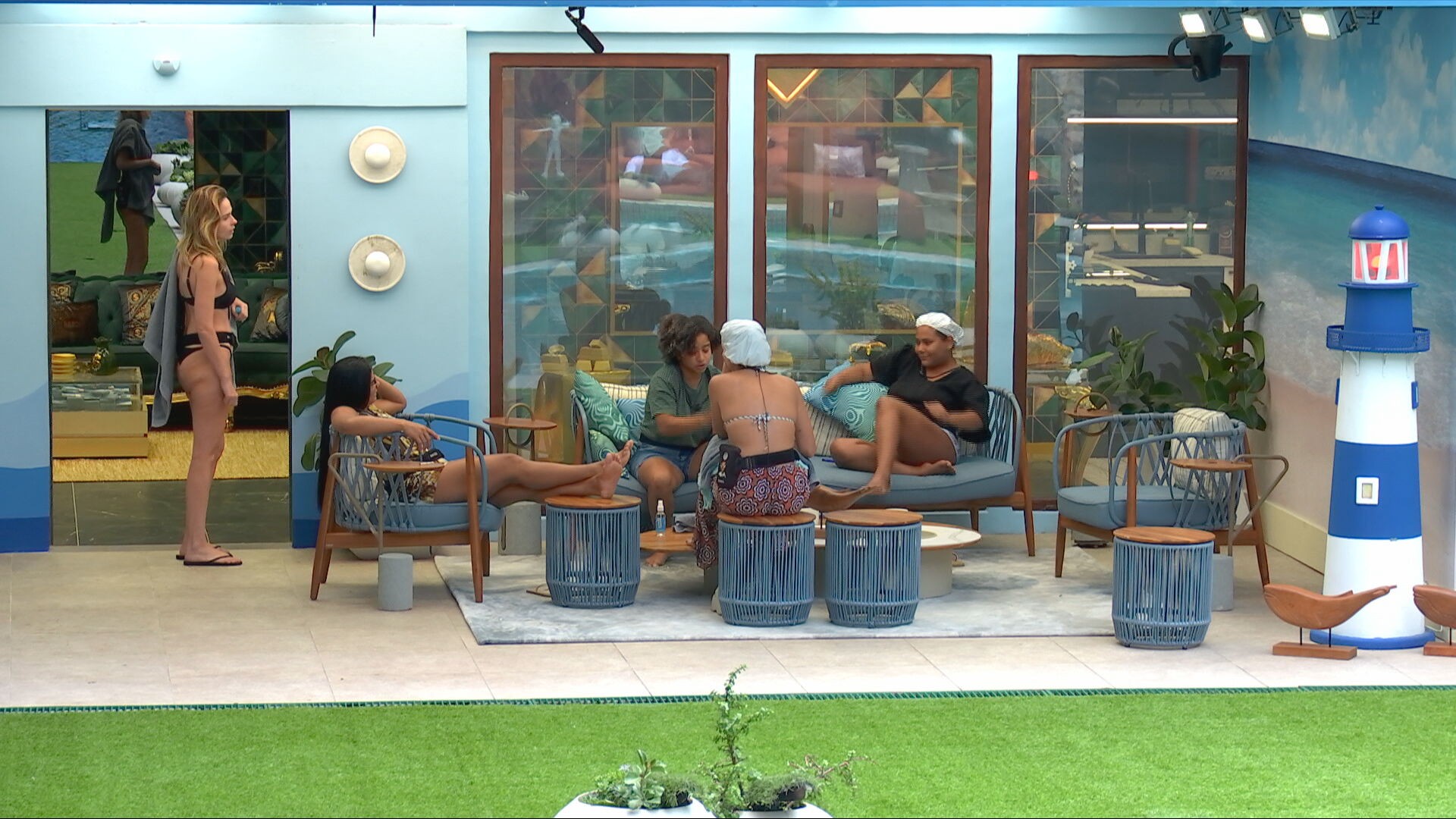 Ana Paula Renault volta a discutir com Milena, que rebate: 'Ninguém tem medo de você aqui não'