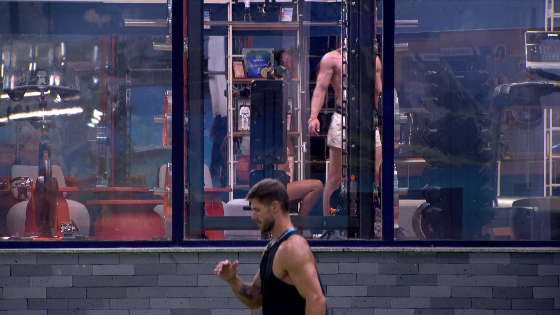 Juliano Floss diz que Jonas Sulzbach não quer compartilhar academia: 'Ele odeia a gente'