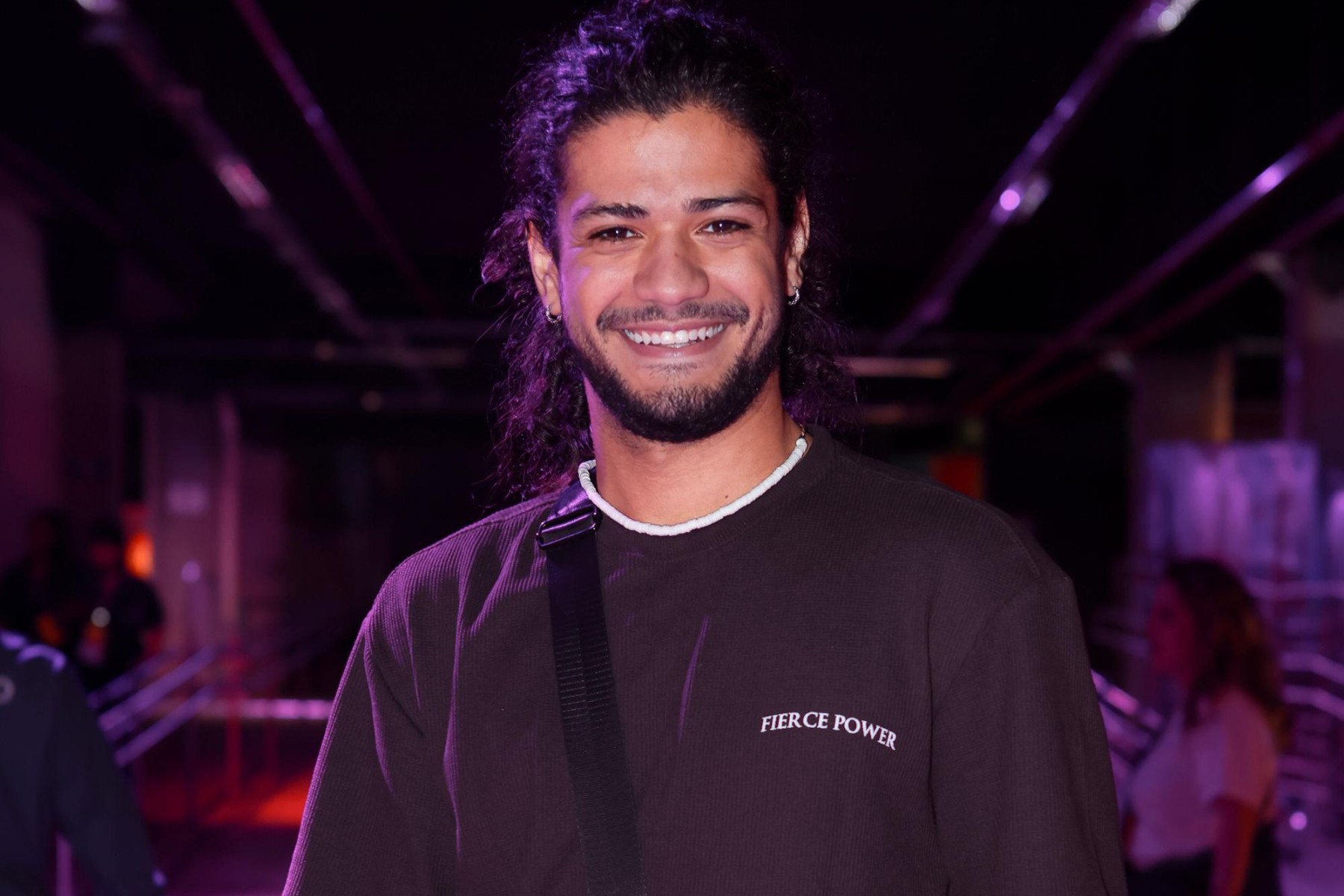 Gabriel Santana revela que está namorando há oito meses: 'Tentando manter a privacidade'