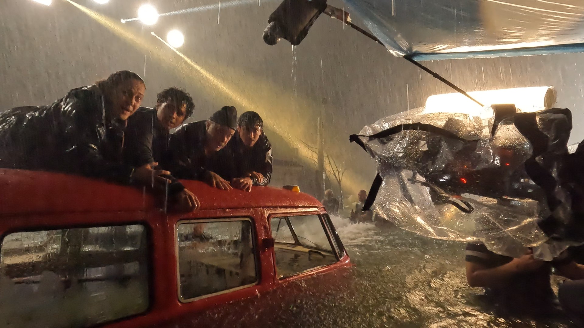 Efeitos especiais reproduzem enchente realista para capítulo histórico de Quem Ama Cuida, nova novela das 9