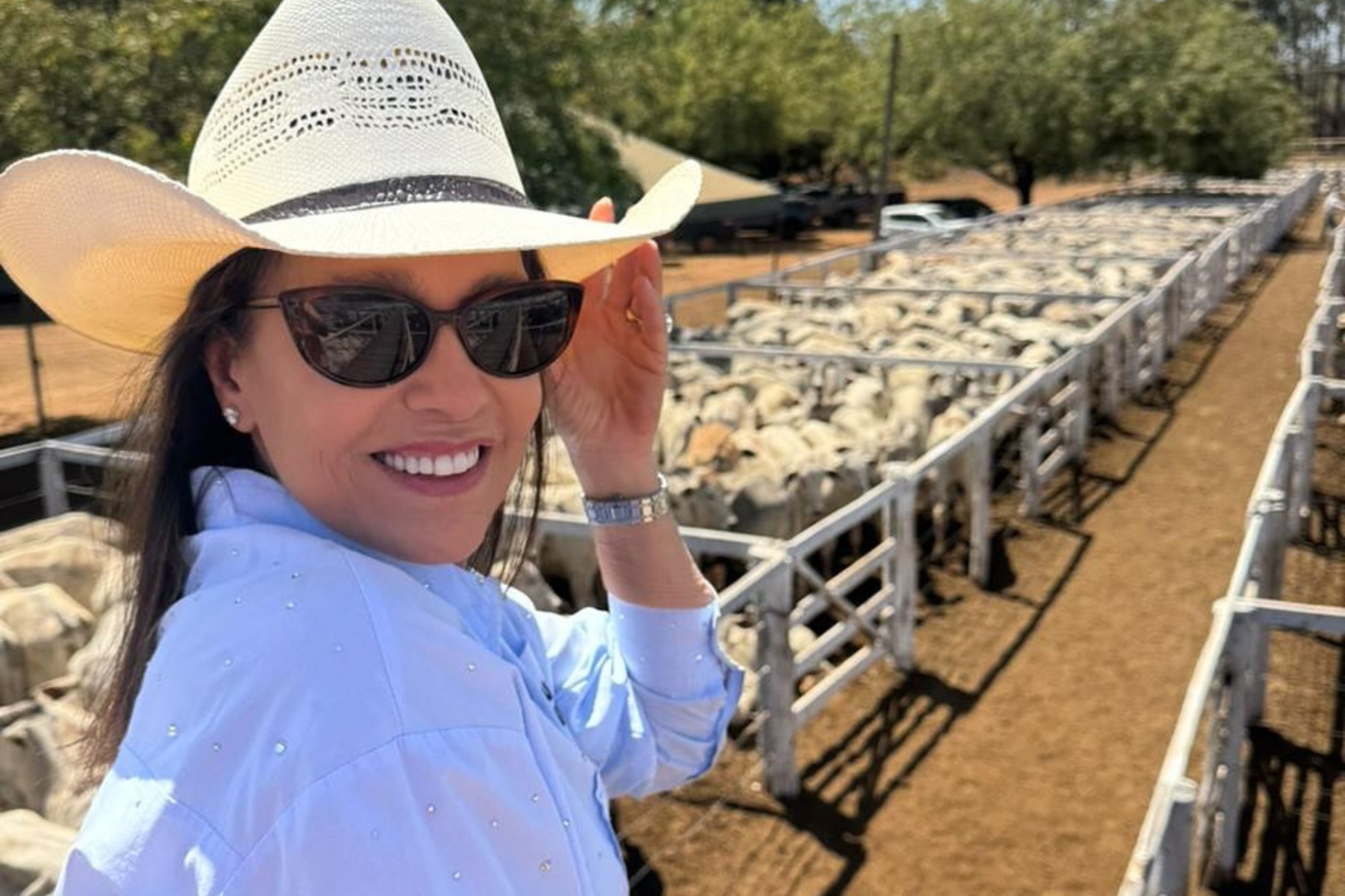 Roseli Tavares explica origem dos bordões: 'feliz no simples' e 'nóis é jeca, mais é jóia'