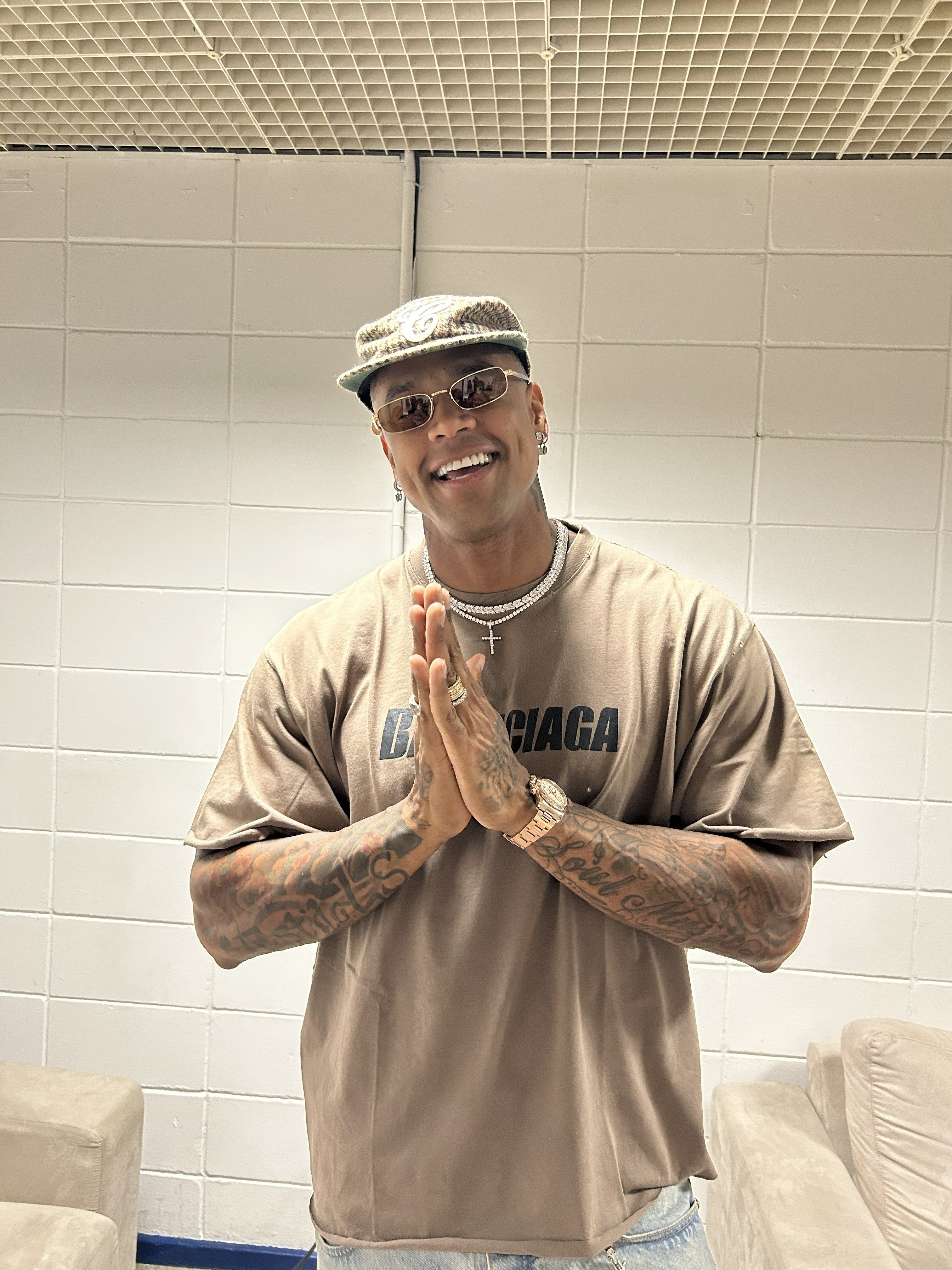 Léo Santana revela quando será chegada do filho e opina sobre reinado de Lore no Carnaval: 'Pronta'