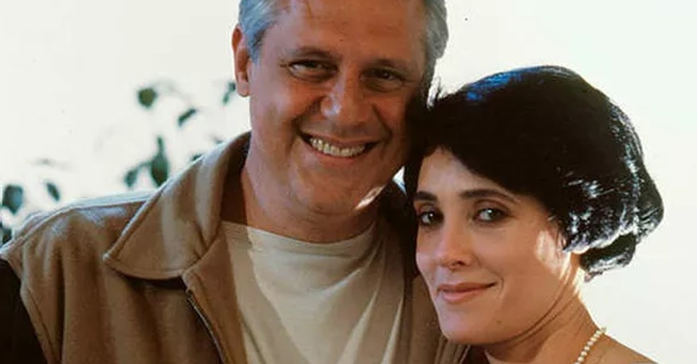 Otávio (Antonio Fagundes) e Diná (Christiane Torloni) são o casal protagonista da novela 'A Viagem' — Foto:  — Foto: Acervo/TV Globo