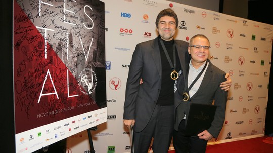 Diretor Carlos Manga Jr celebra indicação de minissérie ao 'Emmy' 