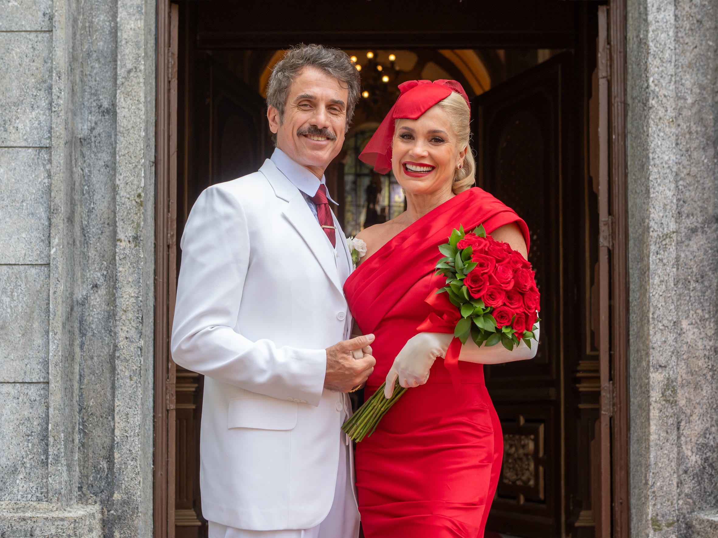 Vote: quem é o maior vilão em Êta Mundo Melhor!? Sandra ou Ernesto?