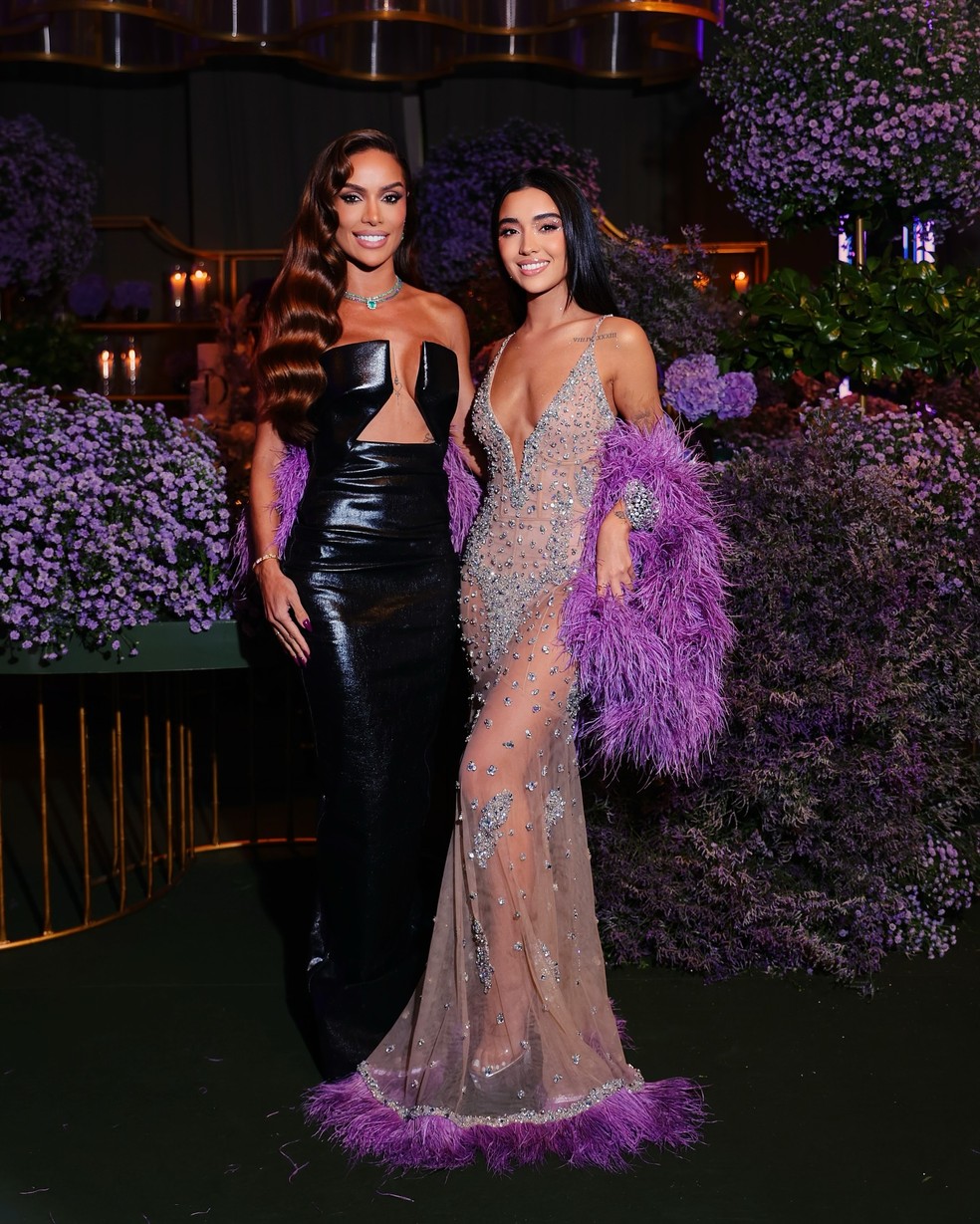 Tati Barbieri e a filha Sthefanye Dzevielevski — Foto: Reprodução Instagram/Conradis