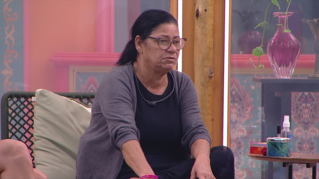 Delma diz que Renata quer 'mostrar que é forte', e dispara: 'Jogo dela adormeceu'