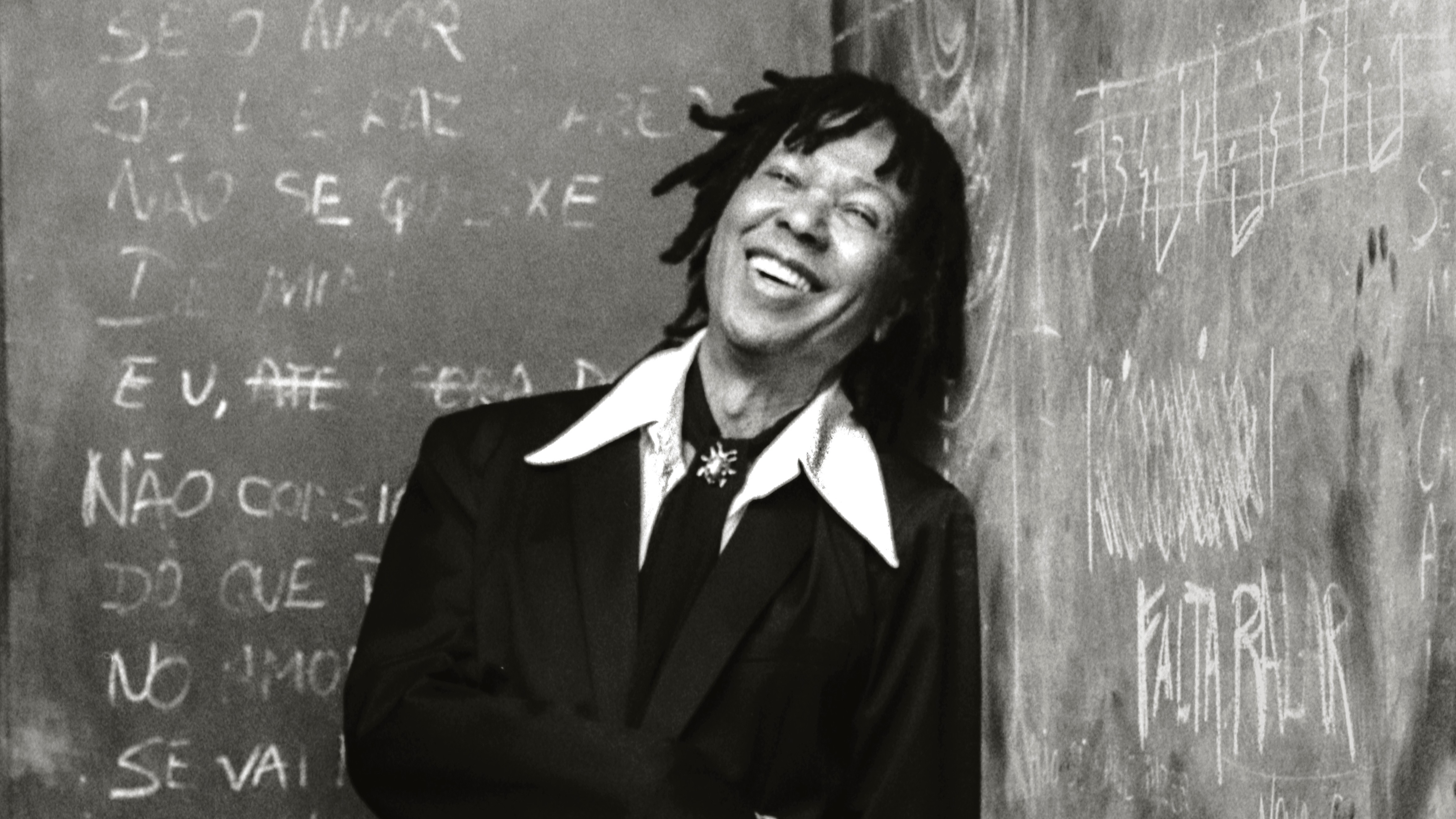 Djavan diz que filhos insistiram para ele gravar música feita para Michael Jackson; veja letra