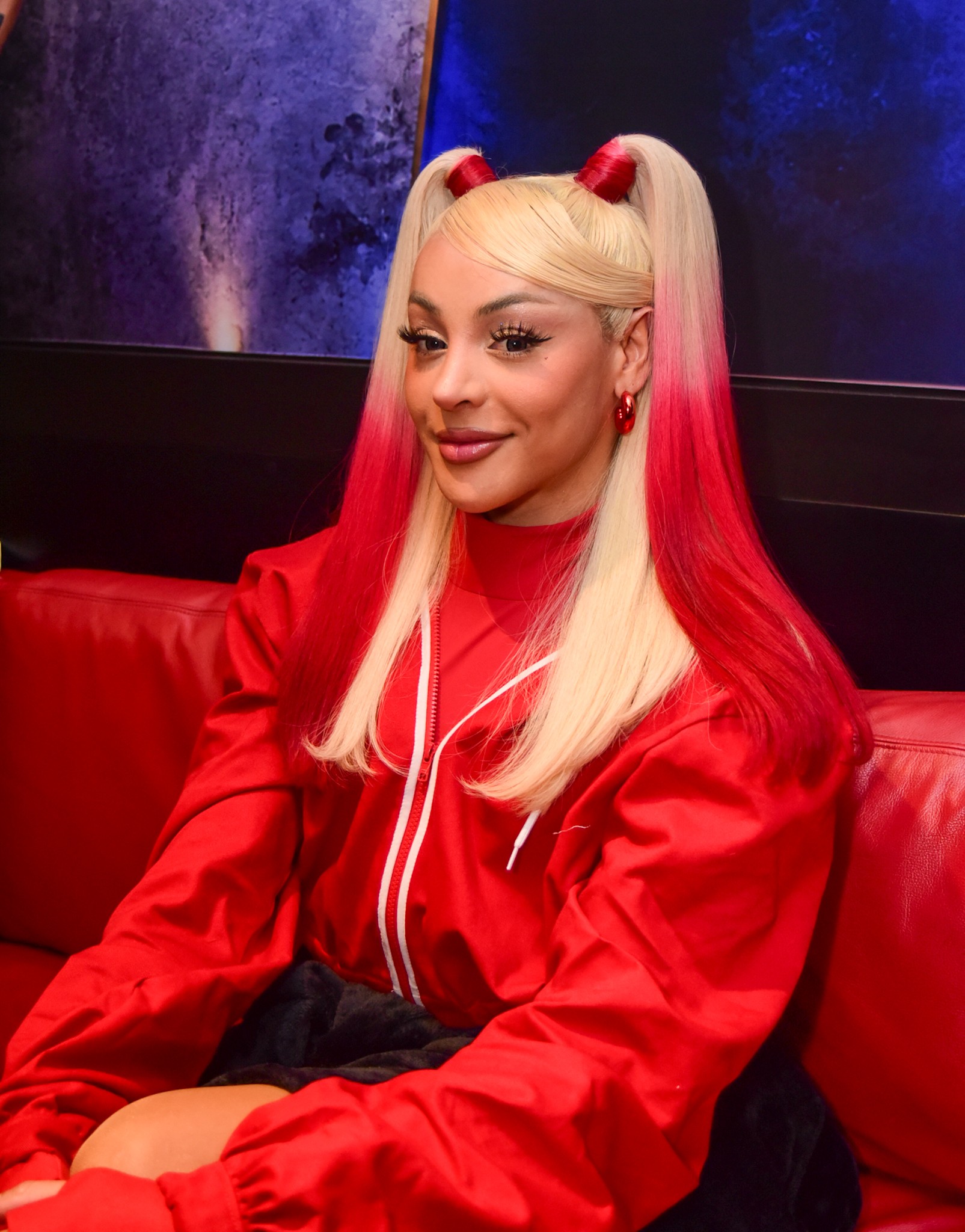Pabllo Vittar se apresenta em trio na Parada LGBT+ de São Paulo