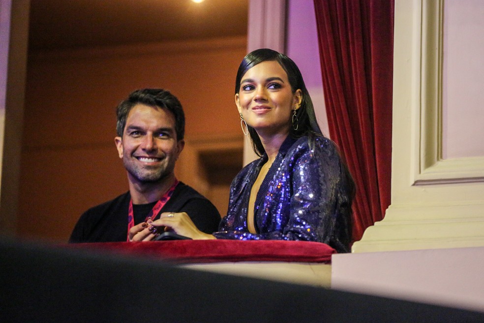 Alane Dias curte Prêmio da Música Brasileira com Lucas Silva, seu novo affair — Foto: Victor Chapetta/AgNews