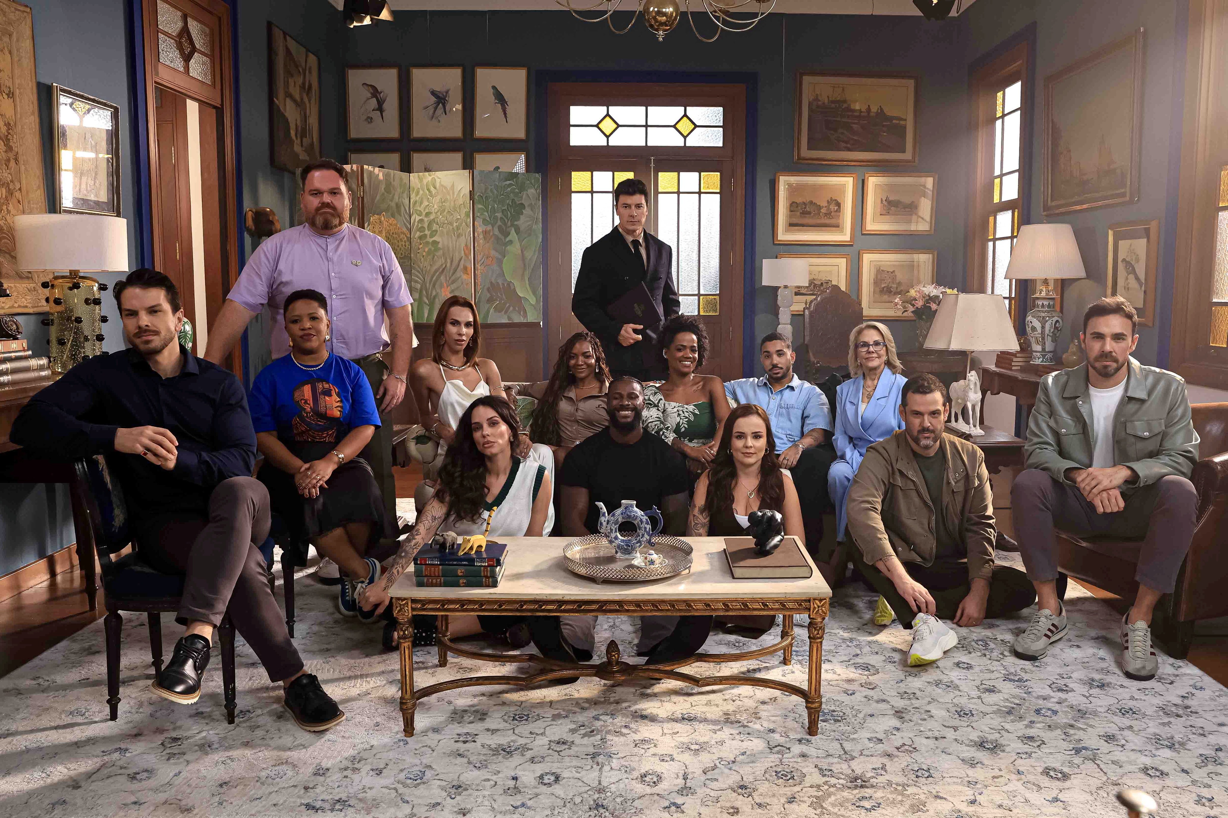 Cena do reality ‘Herança em Jogo’ com participantes na mansão de Susana Vieira