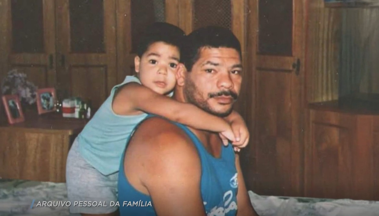 Júnior Ahzura, filho de Maguila, fala sobre sua orientação sexual e a relação com o pai: ‘Não foi uma questão’