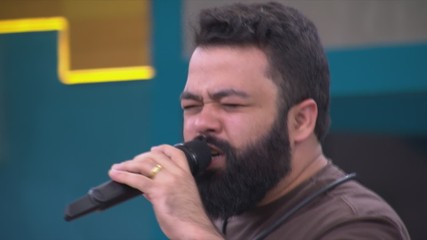 Reta final do Estrela da Casa: participantes ensaiam com banda