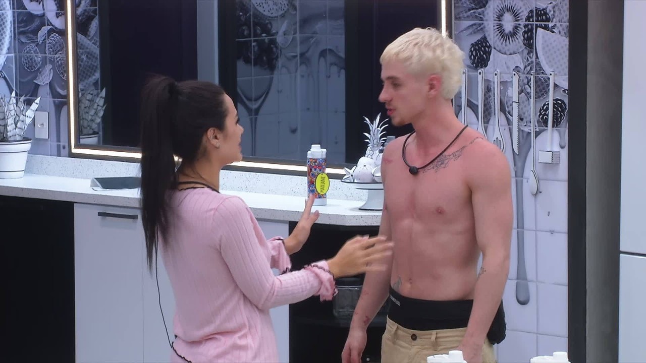 Juliano Floss e Jordana se resolvem e sister dispara: 'Não to aqui no Big Brother pra procurar homem'