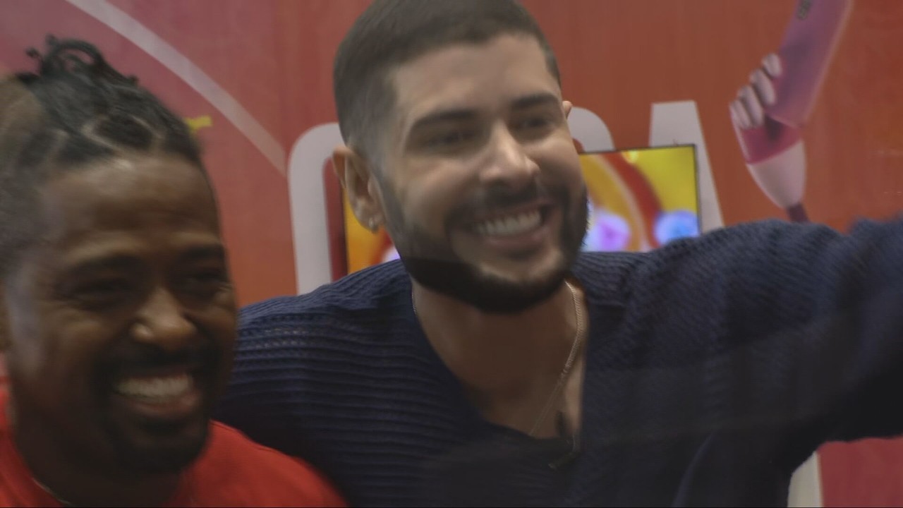 Marcelo, candidato ao BBB 26, dispara: 'Alguém para eu dar beijo na boca?'