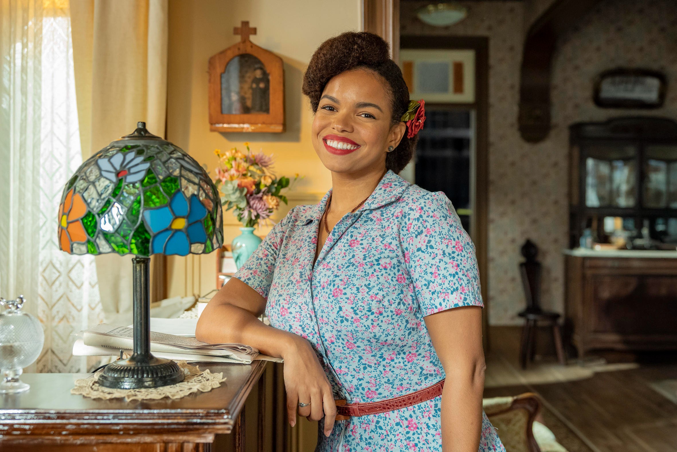 Cantora e nova paixão de Candinho: Dita se transforma em Êta Mundo ...