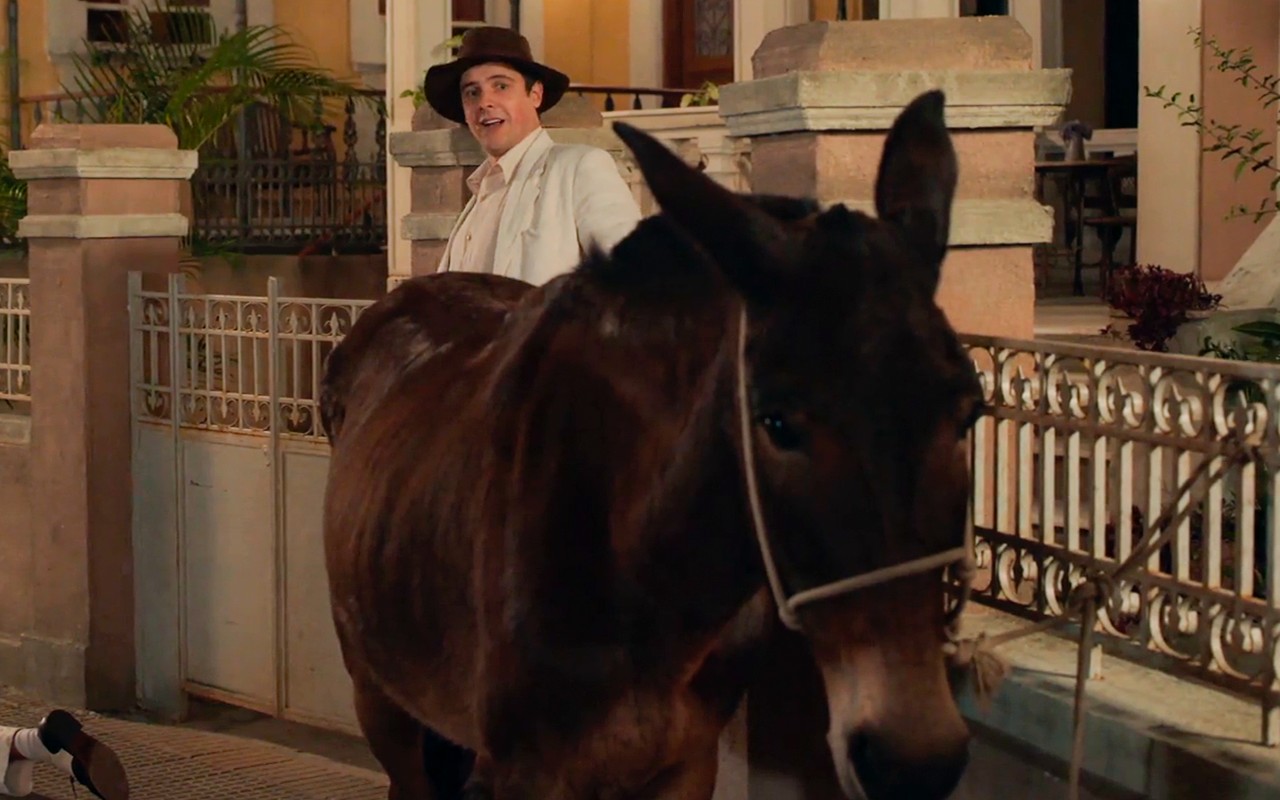 Candinho e Policarpo são presos em Êta Mundo Melhor!