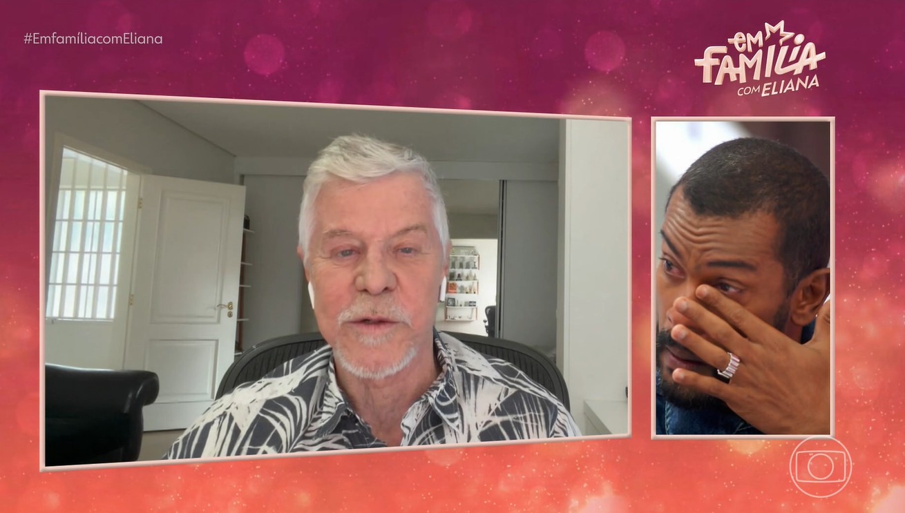 Samuel de Assis chora e faz relato ao receber homenagem de Miguel Falabella: 'Eu escrevia cartas para ele'