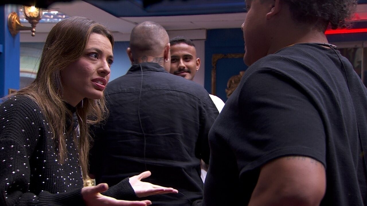 Líder deseja boa sorte após indicar Beatriz e ela diz: 'Se eu não sou ...