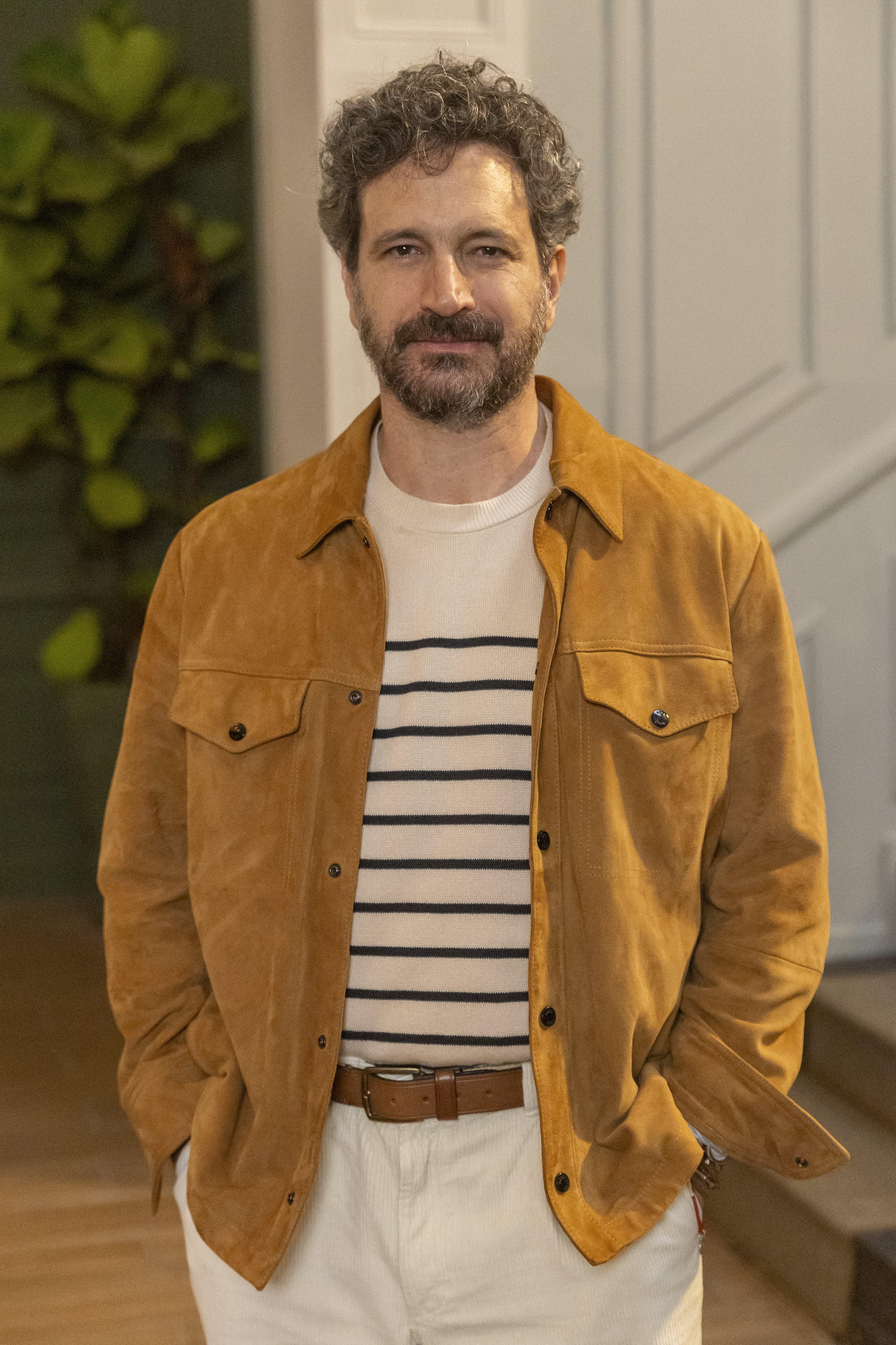 Caco Ciocler completa 54 anos e reflete: 'Estou chegando perto de umas idades assustadoras'