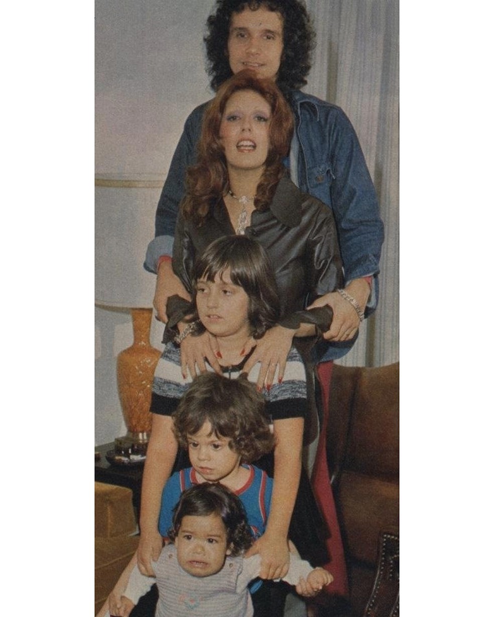 Roberto Carlos, Nice e seus filhos Ana Paula, Dudu Braga e Luciana  Foto: Reproduo/Instagram