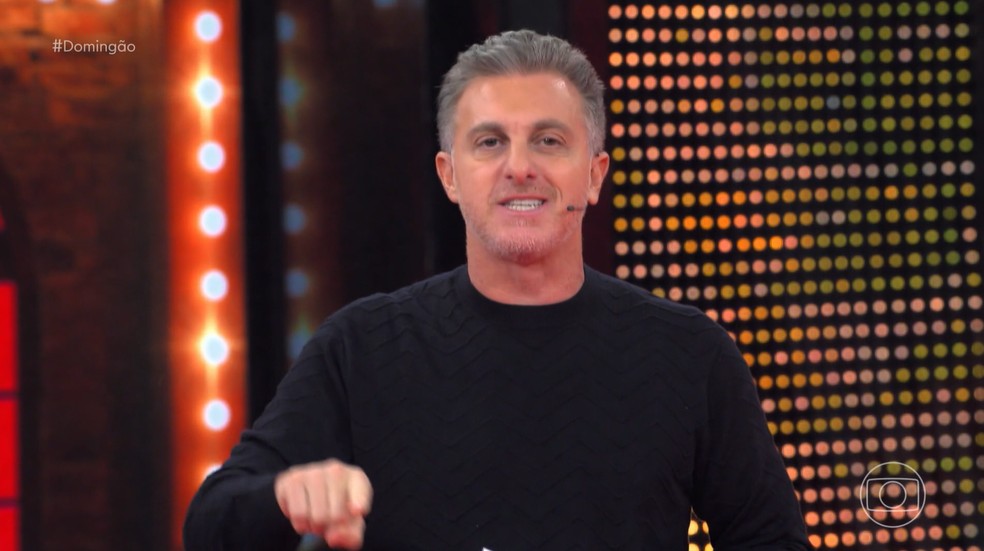 Luciano Huck faz homenagem para Faustão — Foto: Globo