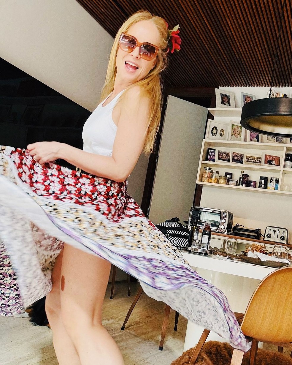 Angélica mostra look junino — Foto: Instagram