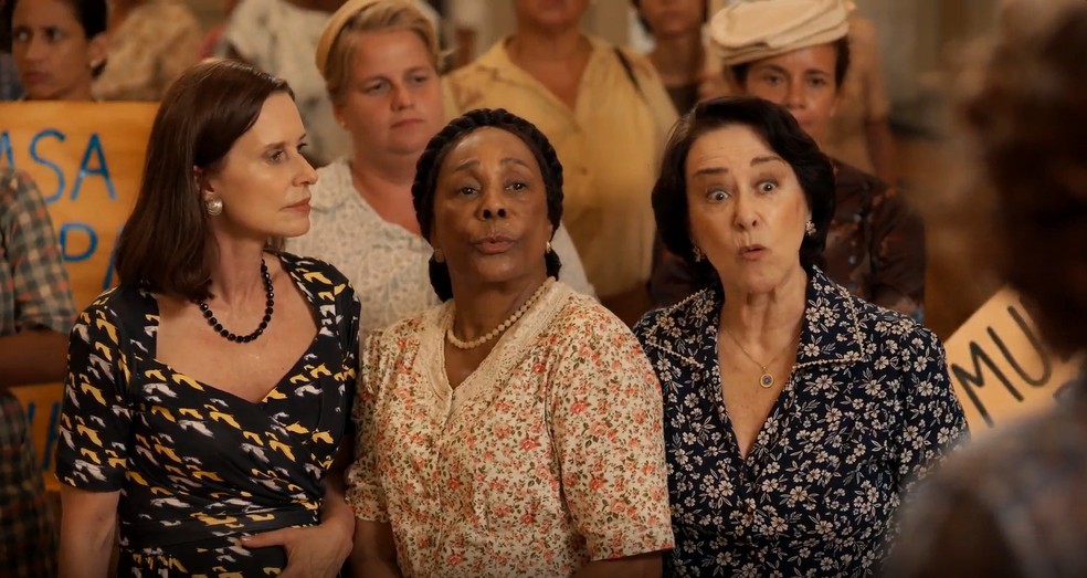 Manoela, Margarida e Sônia lideram protesto contra programa de Olímpia em Êta Mundo Melhor! — Foto: Globo