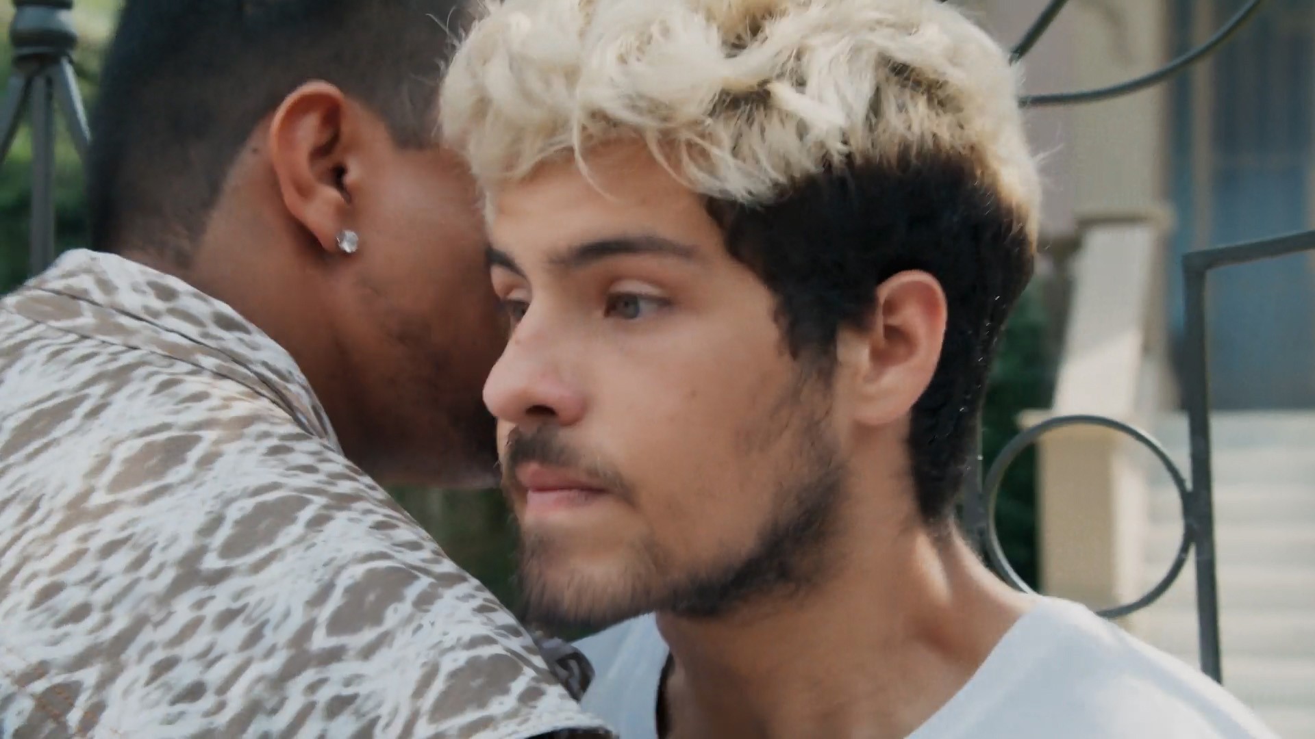 Três Graças: Bagdá proíbe Raul de ver Joélly e dá ultimato no filho de Arminda