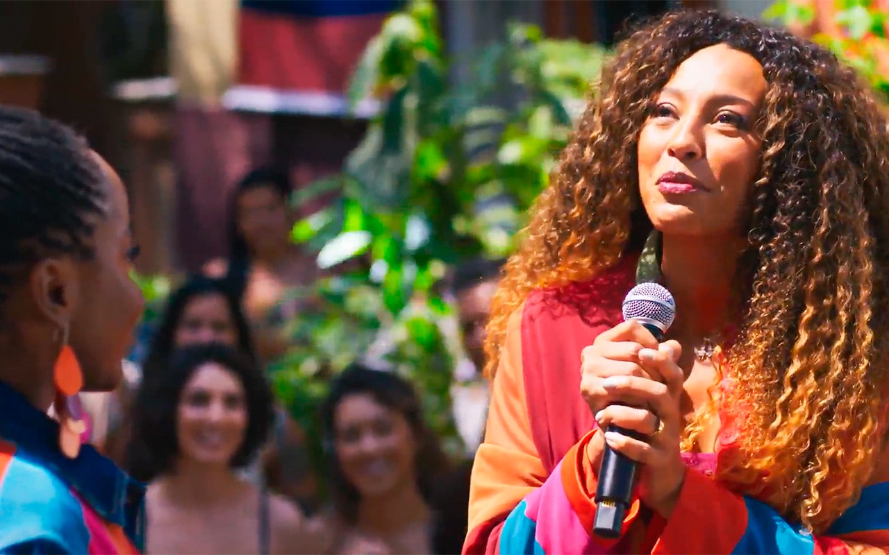 Dona de Mim: Sol aparece de surpresa, e desfile de Leo é um sucesso