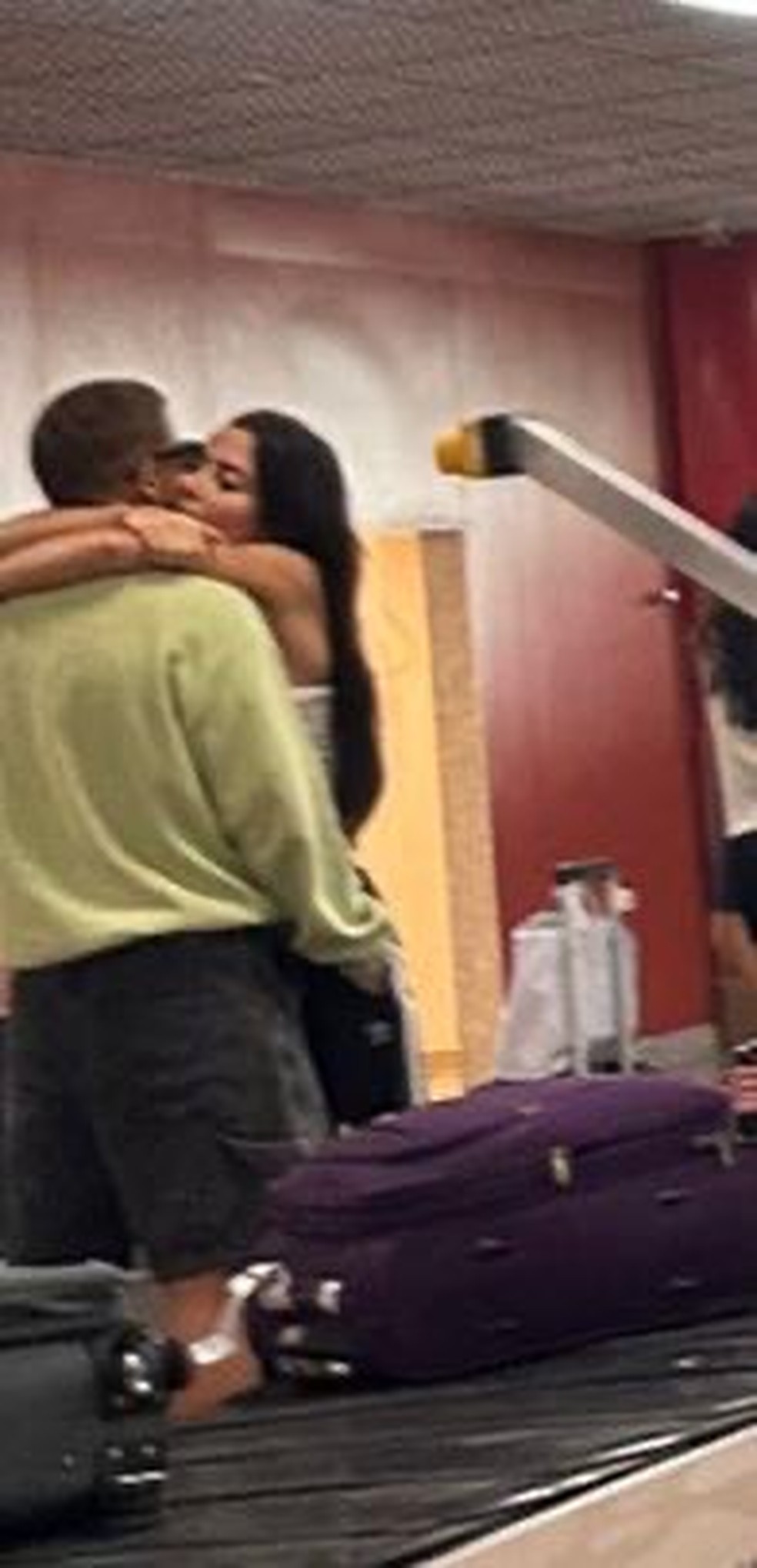 Jade Picon e André Lamoglia em clima de romance — Foto: gshow