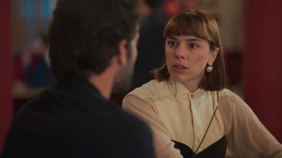Afonso revela a Solange que transou com Fátima — Foto: Reprodução/TV Globo