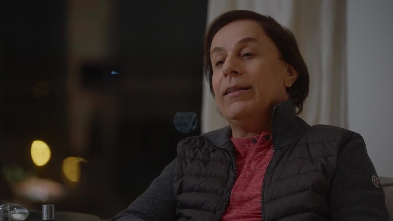 De fã a fenômeno do humor: documentário de Chico Anysio relembra revelação de Tom Cavalcante