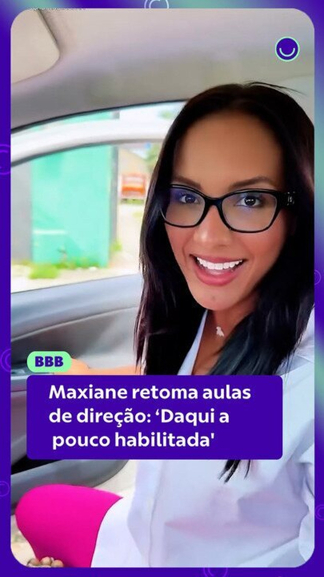 Maxiane retoma aulas de direção e celebra: ‘Daqui a pouco habilitada’