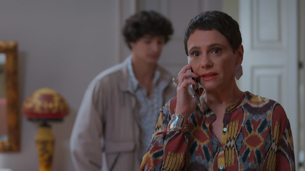 Em Vale Tudo, Heleninha desaparece e deixa todos aflitos — Foto: Globo