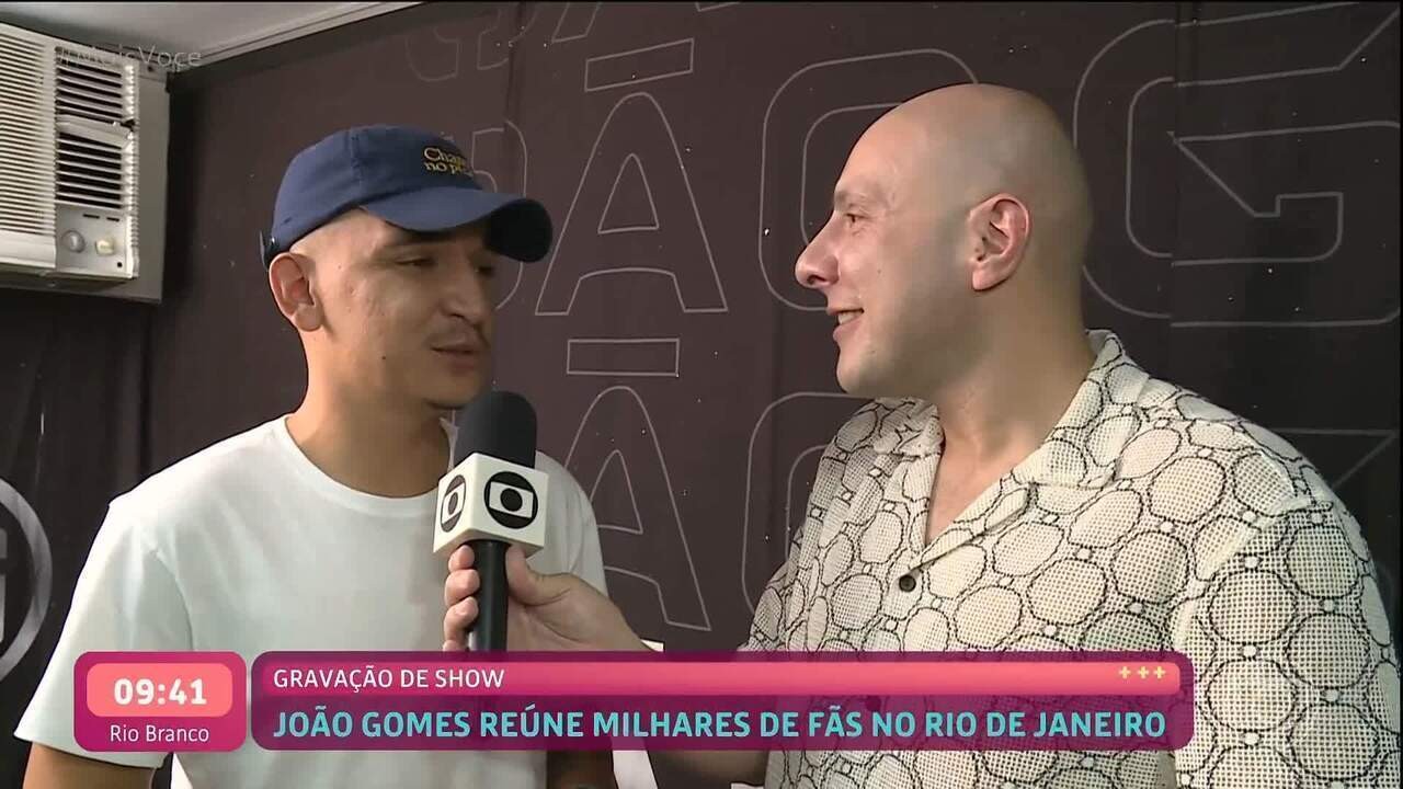 Nos bastidores de show na Lapa, João Gomes se derrete ao falar do filho mais velho, Jorge: 'Já é artista'