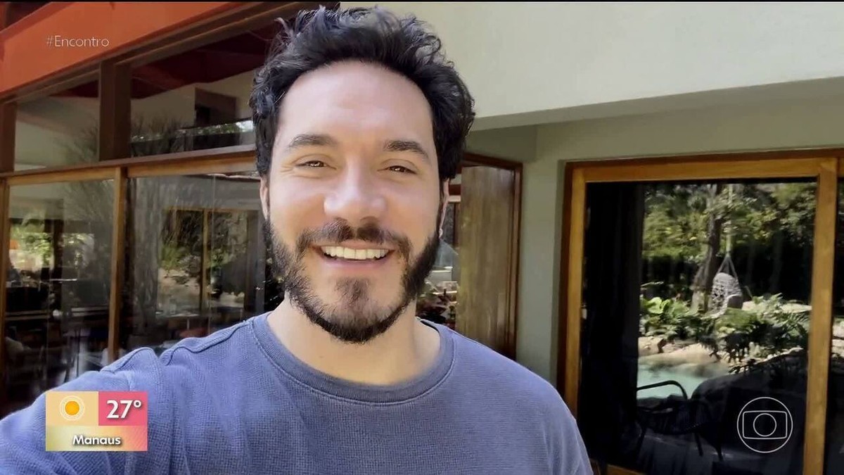 Eliezer detalha rotina com Viih Tube e Lua após a chegada do caçula Ravi: 'Transbordando de felicidade'