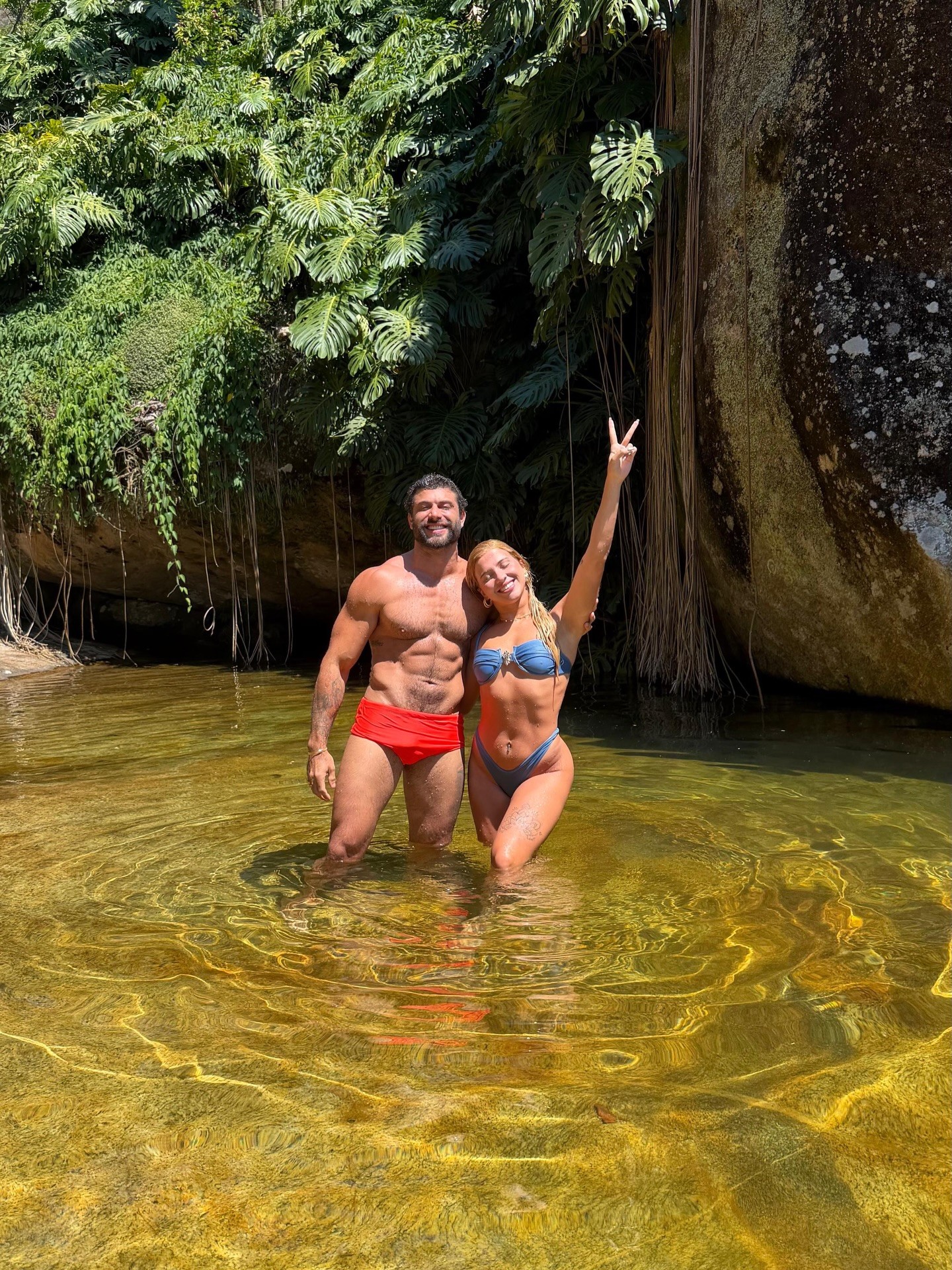 Jesus Luz relata sintonia com a nova namorada: 'Ela me ajuda a produzir meu conteúdo adulto'