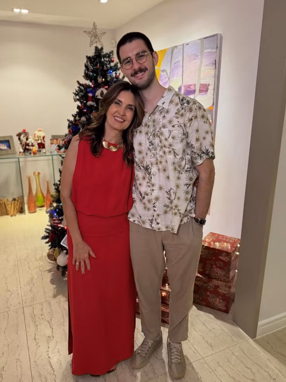 Fátima Bernardes abre álbum de Natal ao lado da família — Foto: Reprodução/Redes Sociais