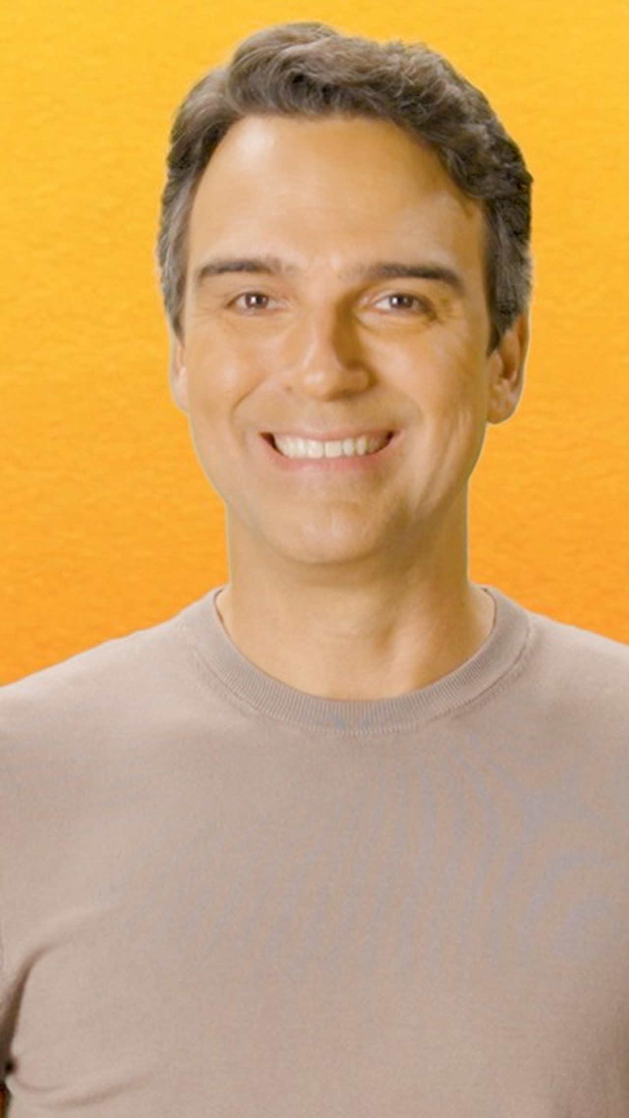 Tadeu Schmidt anuncia novidades do Cartola BBB: 'Vai fazer você se sentir dentro da casa'