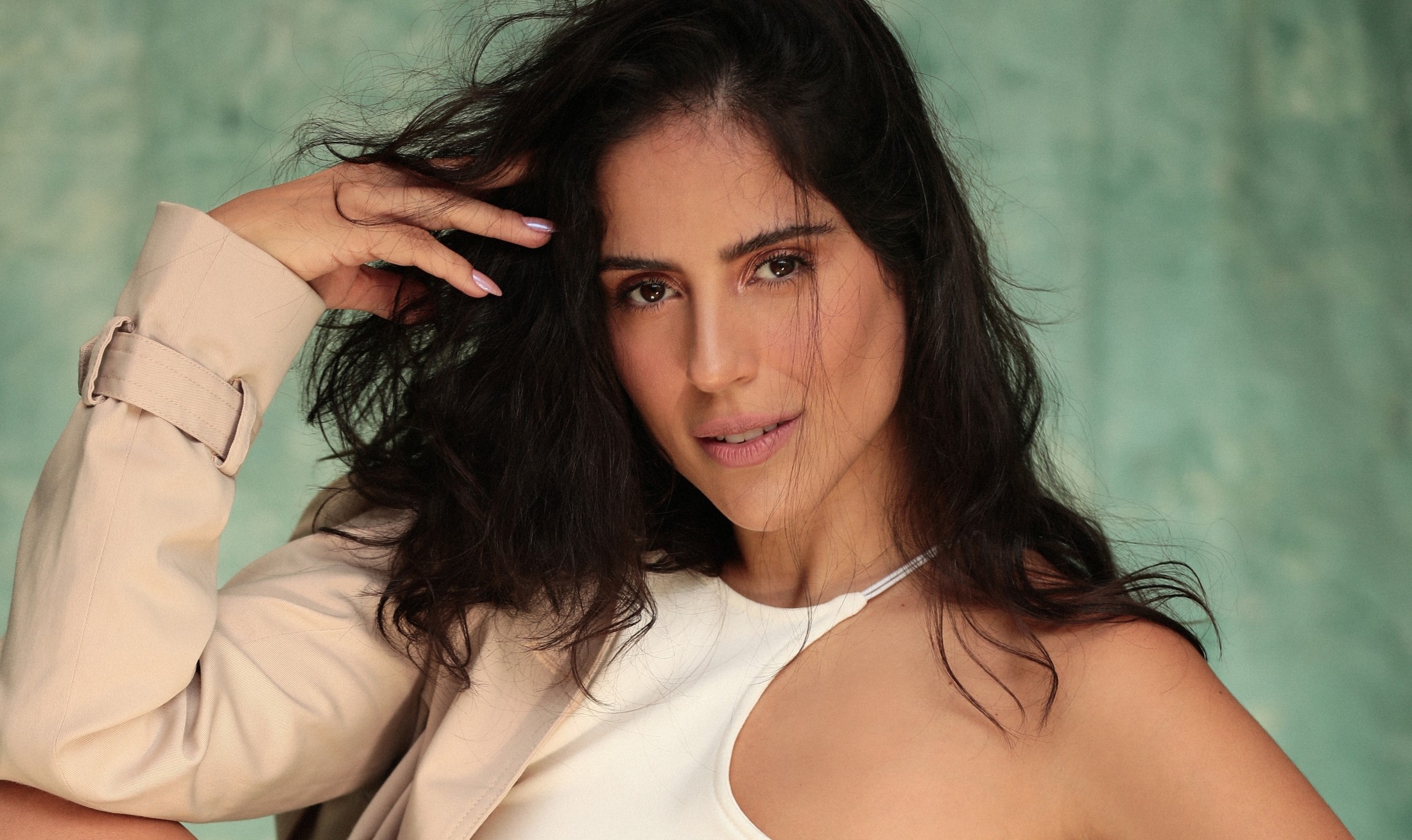 No elenco de novelinha, Camilla Camargo analisa trajetória artística: 'Sempre fui a atriz que canta, não a cantora que atua'